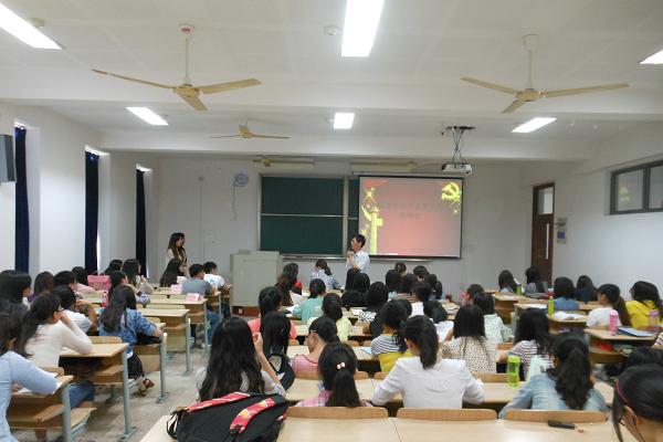 与时俱进，追求卓越——天美娱乐官网
2014年5月预备党员转正答辩会